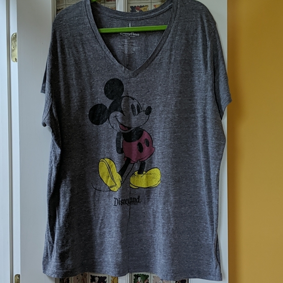 Disney Tops - Disneyland Mickey mouse t-shirt